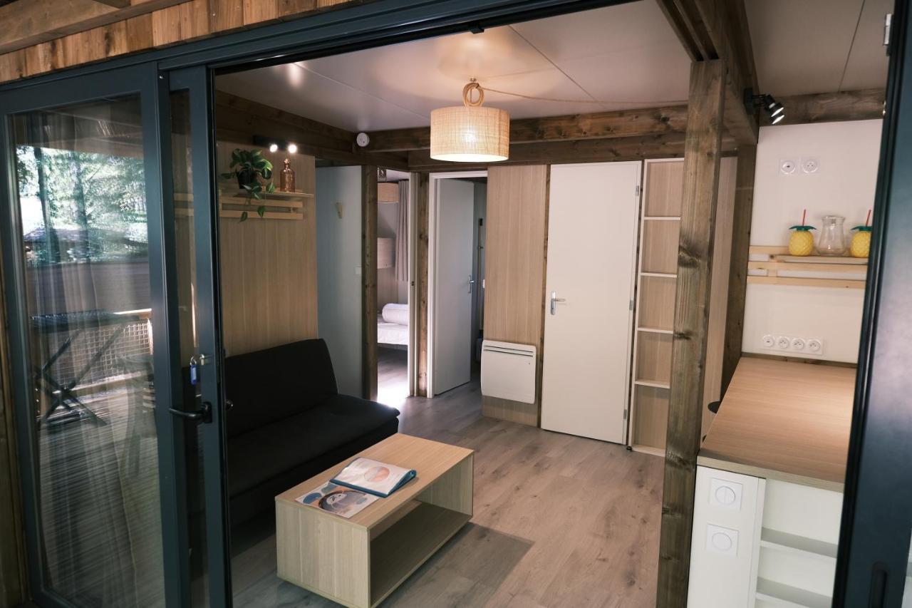 Lodge Avec Spa Privatif - Foret Et Lac Liginiac Exterior photo