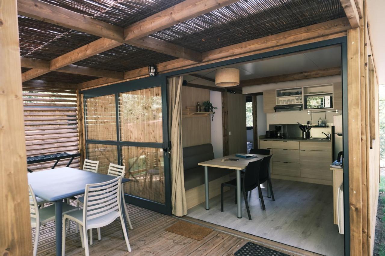 Lodge Avec Spa Privatif - Foret Et Lac Liginiac Exterior photo